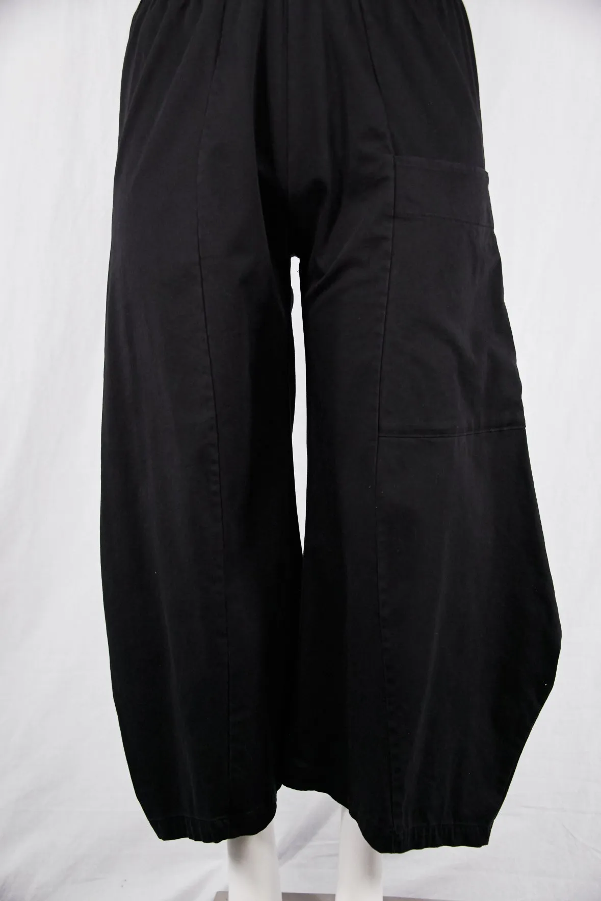 3159   Klee Pant Black Unprinted