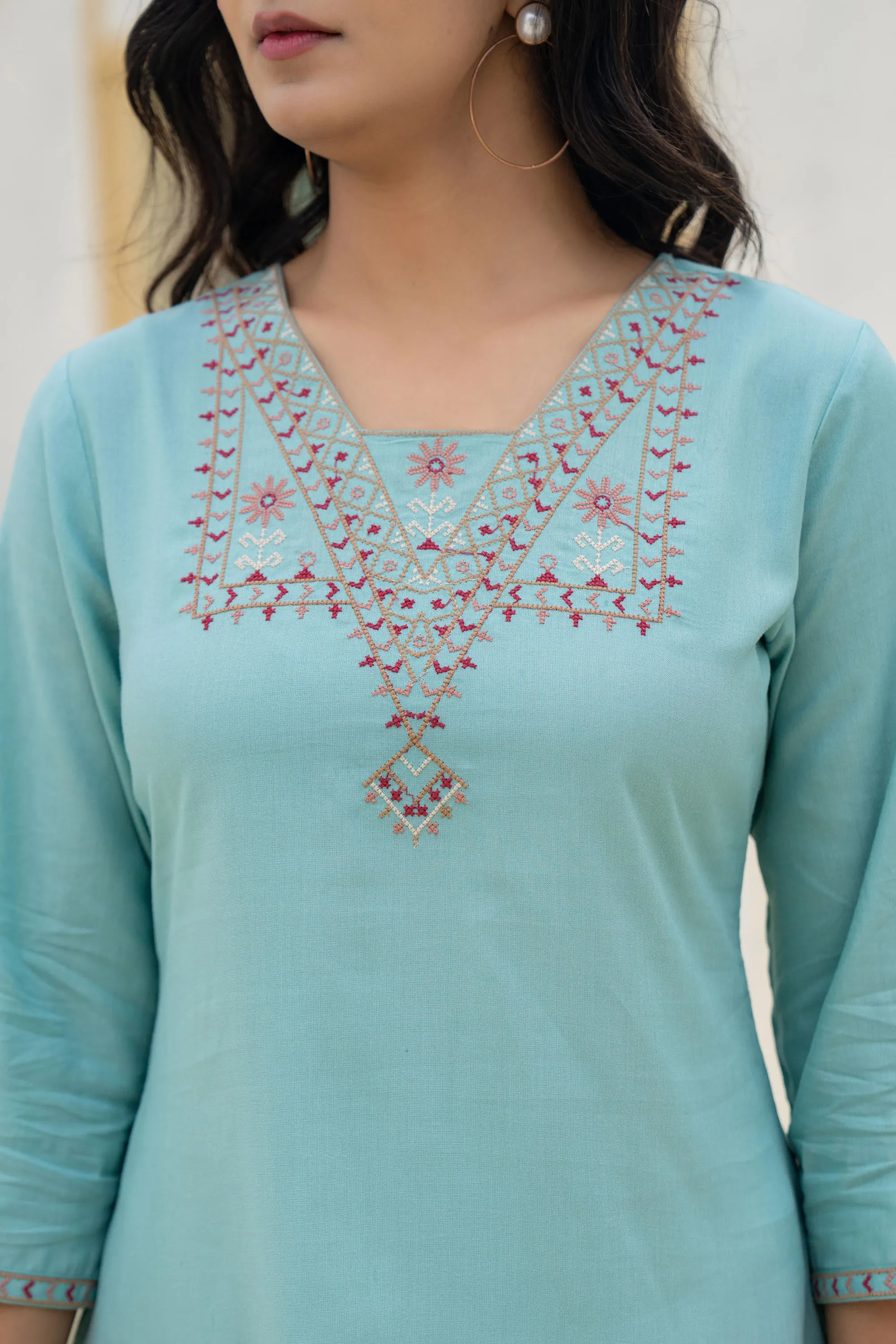 Aqua Solid  Viscose Tunic With Thread Work