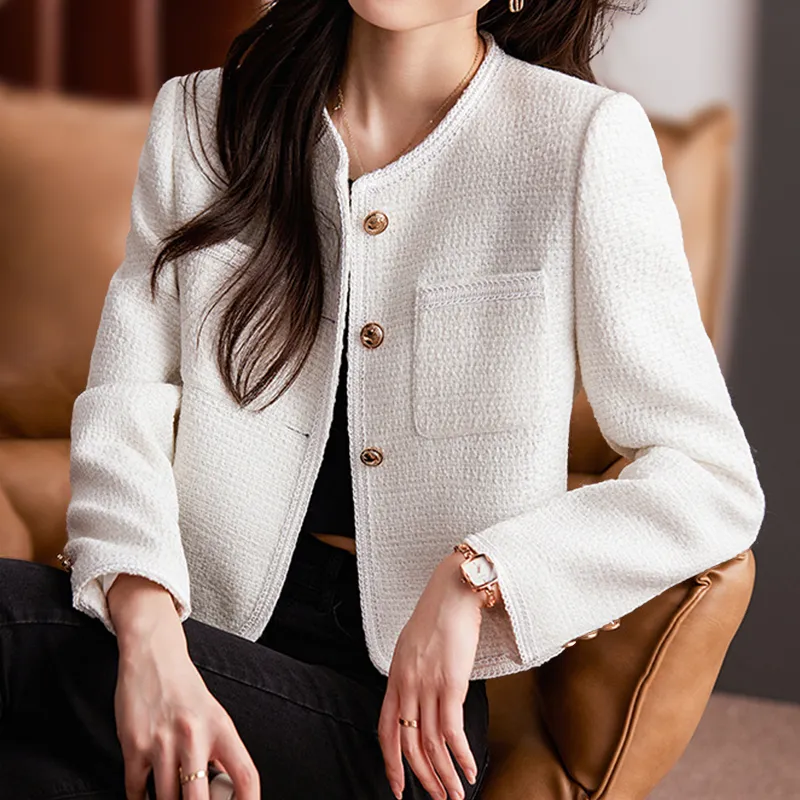 Avencea Tweed Short Jacket Made of High-Quality Material
