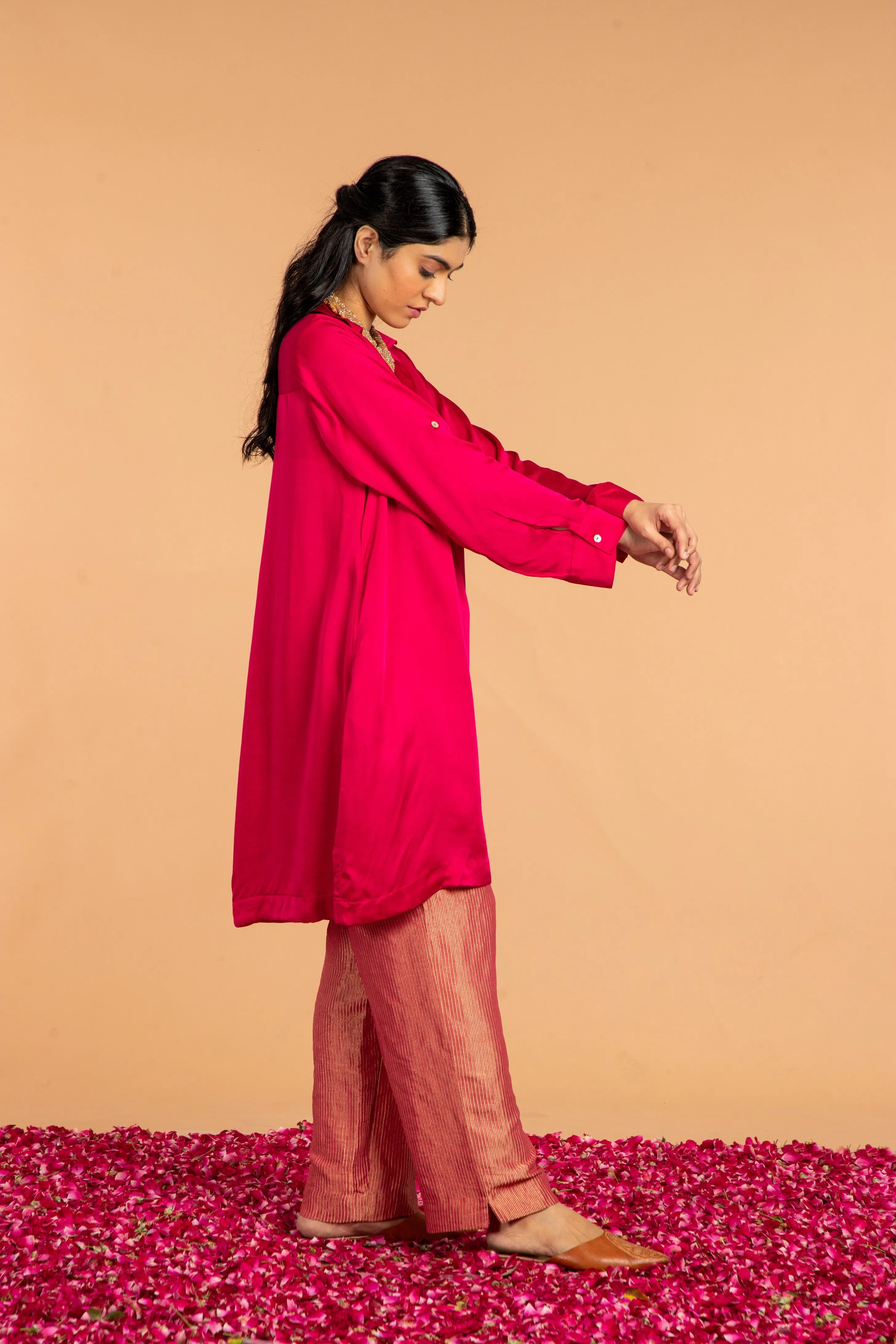 BASIC COLLARED KURTA