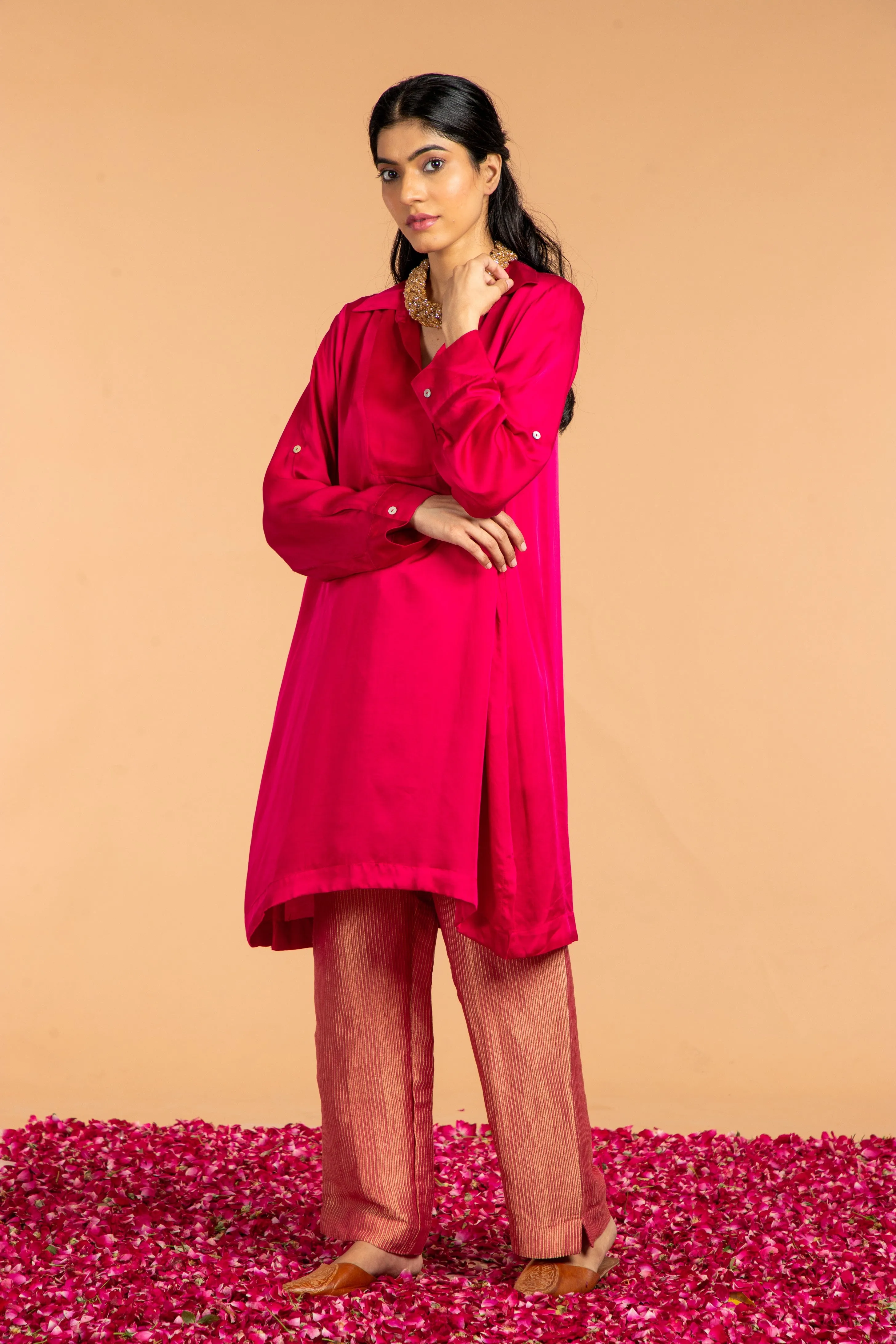 BASIC COLLARED KURTA
