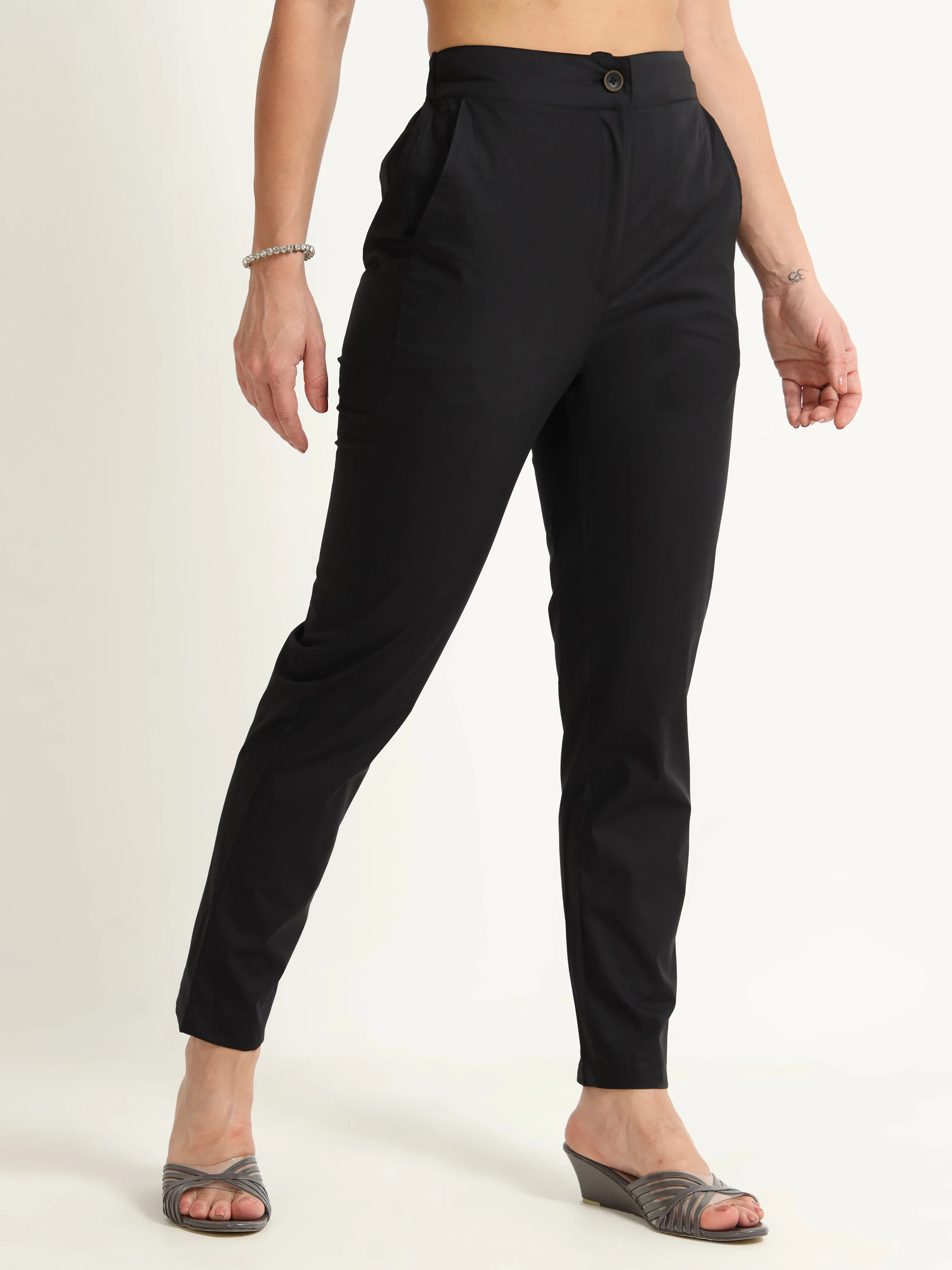 Black pencil pants
