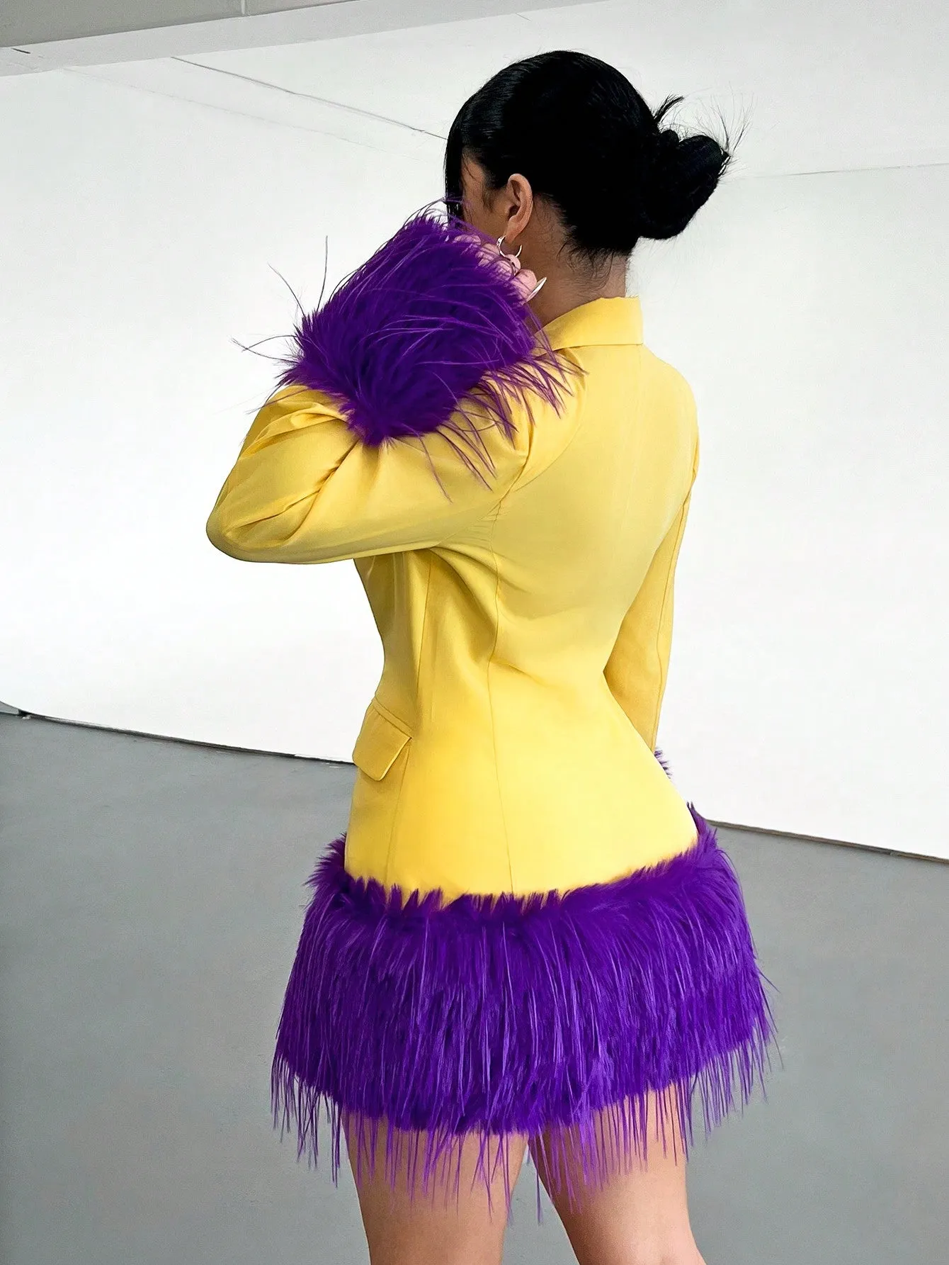 Blazer con Plumas Amarillo y Púrpura - Cherry Vibes