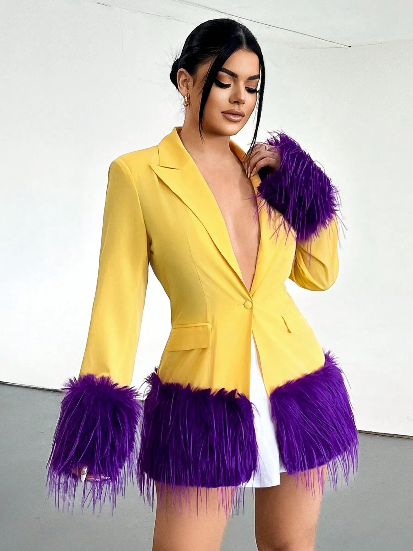 Blazer con Plumas Amarillo y Púrpura - Cherry Vibes