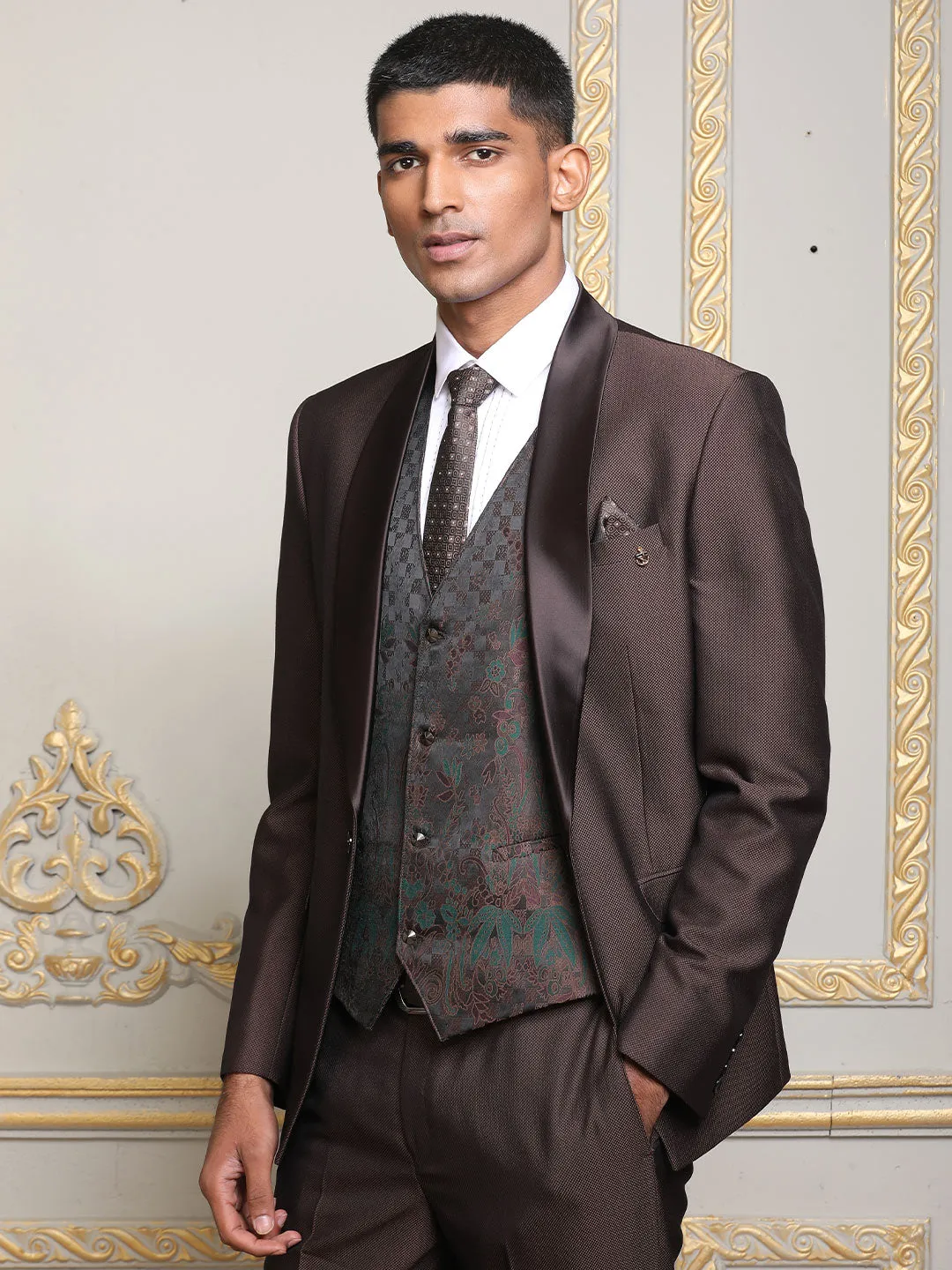 Classic Imported Mens Designer Suit In Blackberry Colour