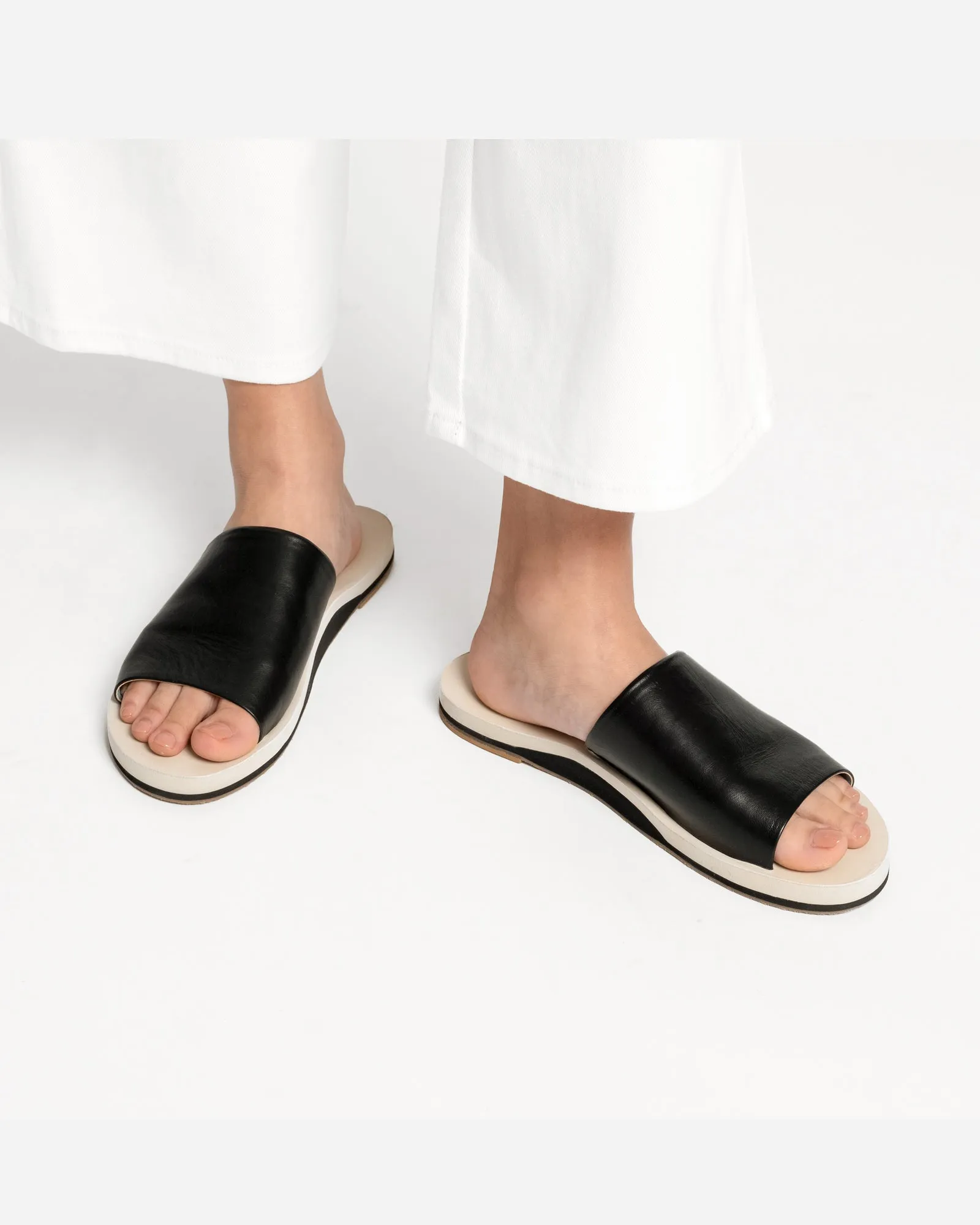 Cloud Slide Sandal - Black Oyster
