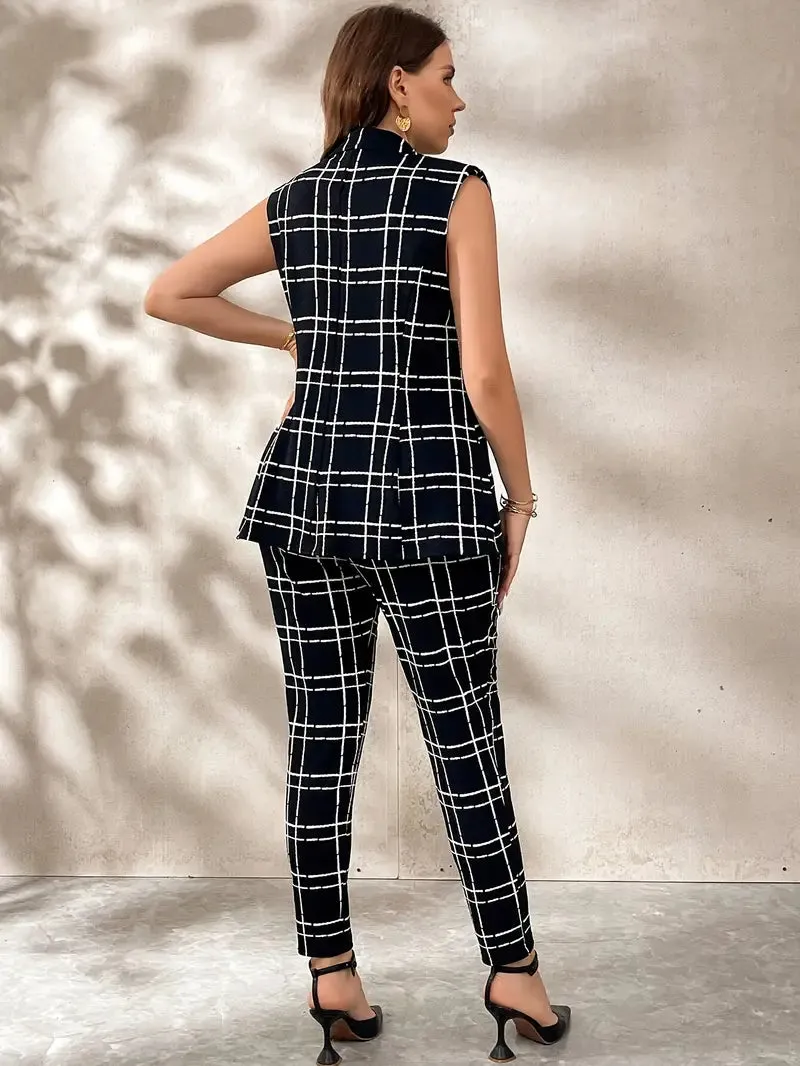 Elegantes Set aus kariertem Blazer und Hose in Übergröße - ärmellos