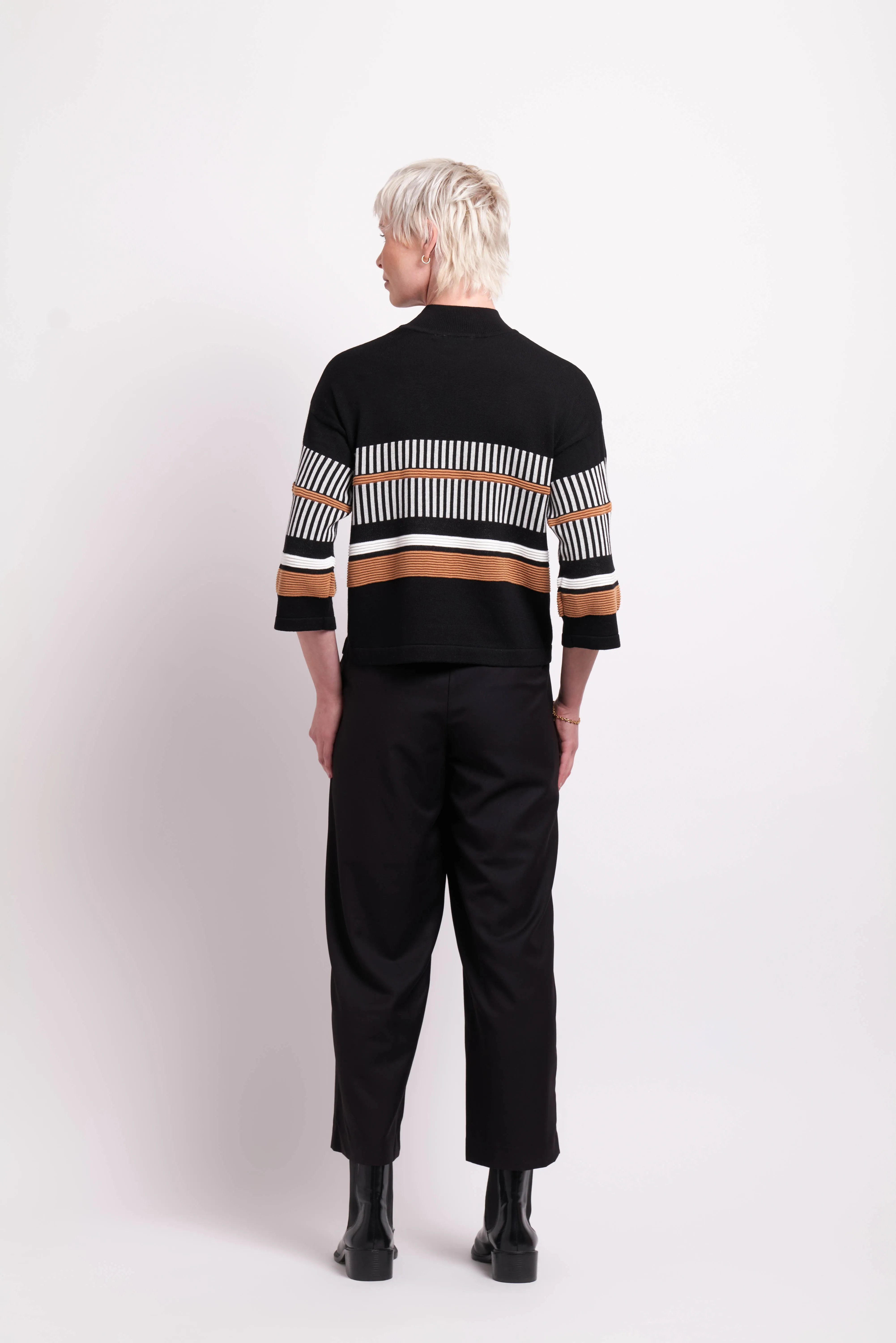 HIGH NECK JUMPER