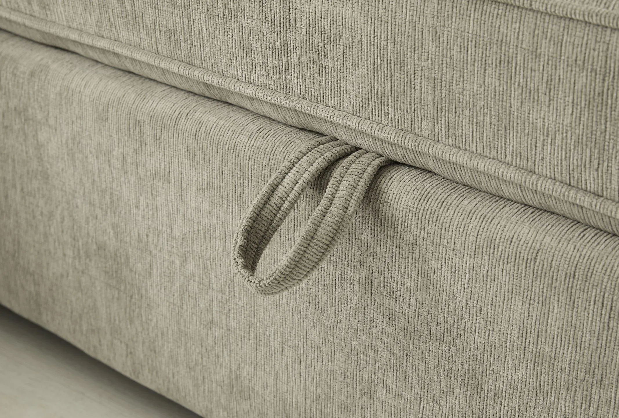Kerle Fog 2-Piece Sectional with Pop Up Bed