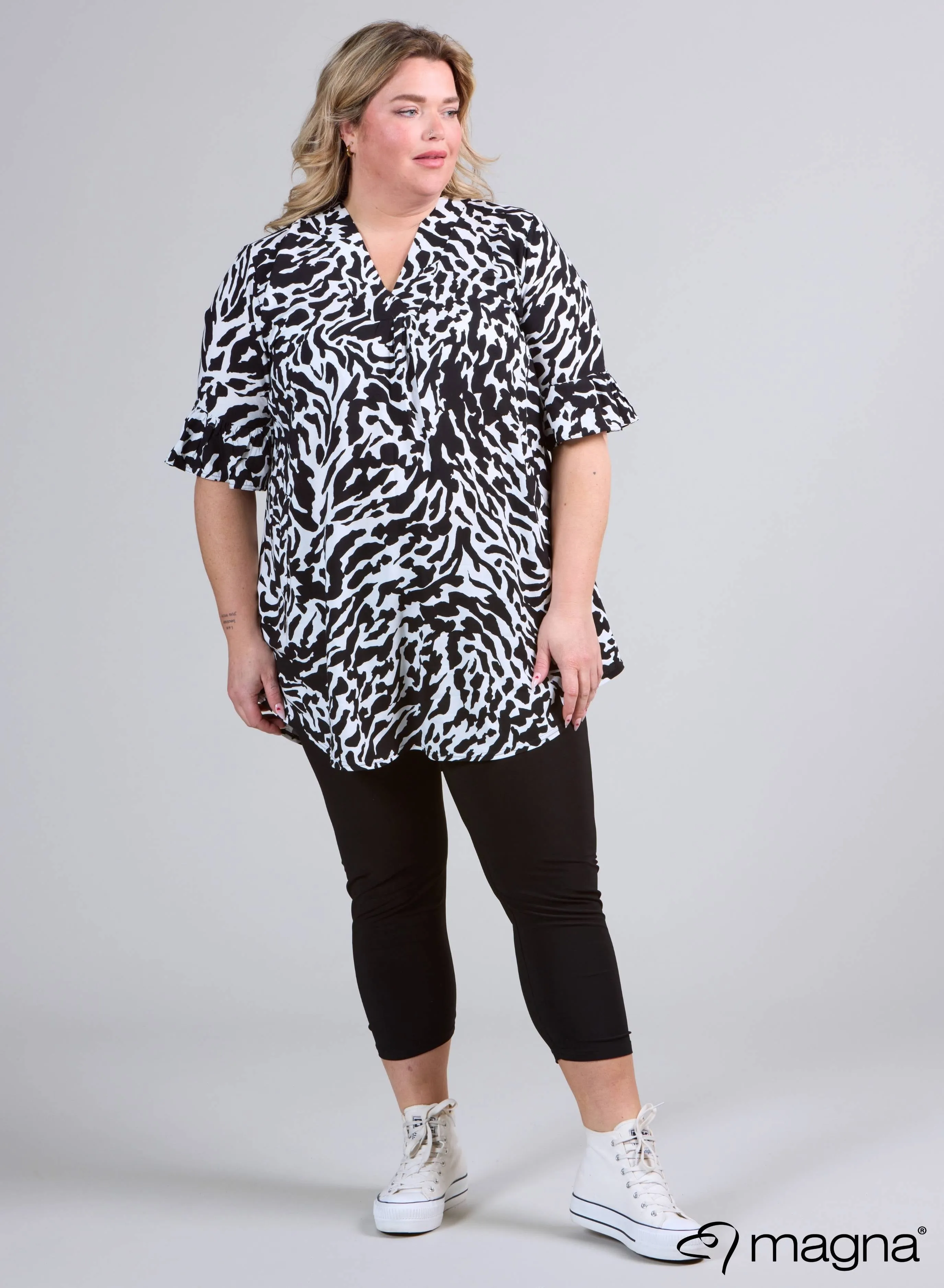Magna Bamboo Viscose Blouse Animal Black & White