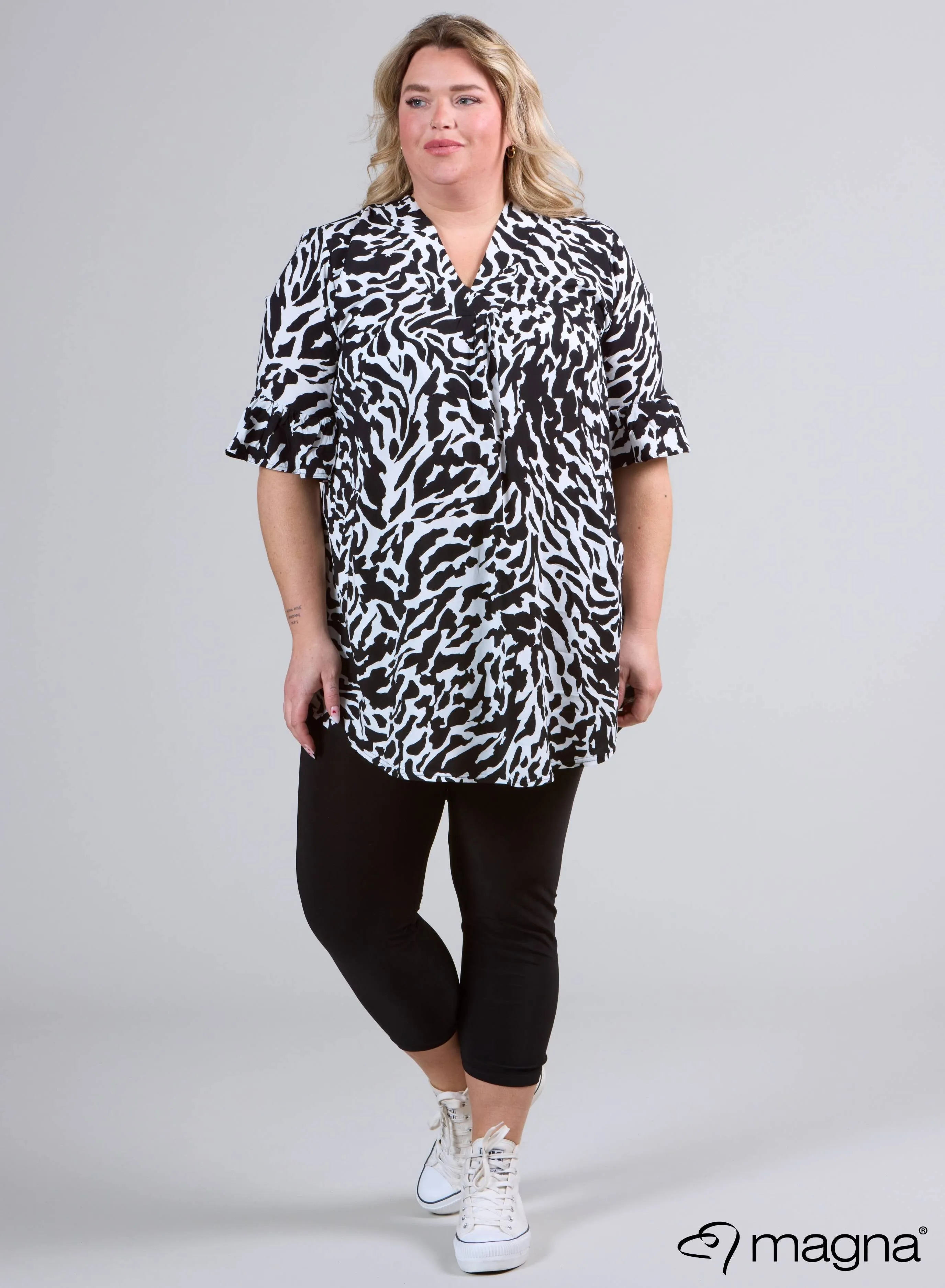 Magna Bamboo Viscose Blouse Animal Black & White