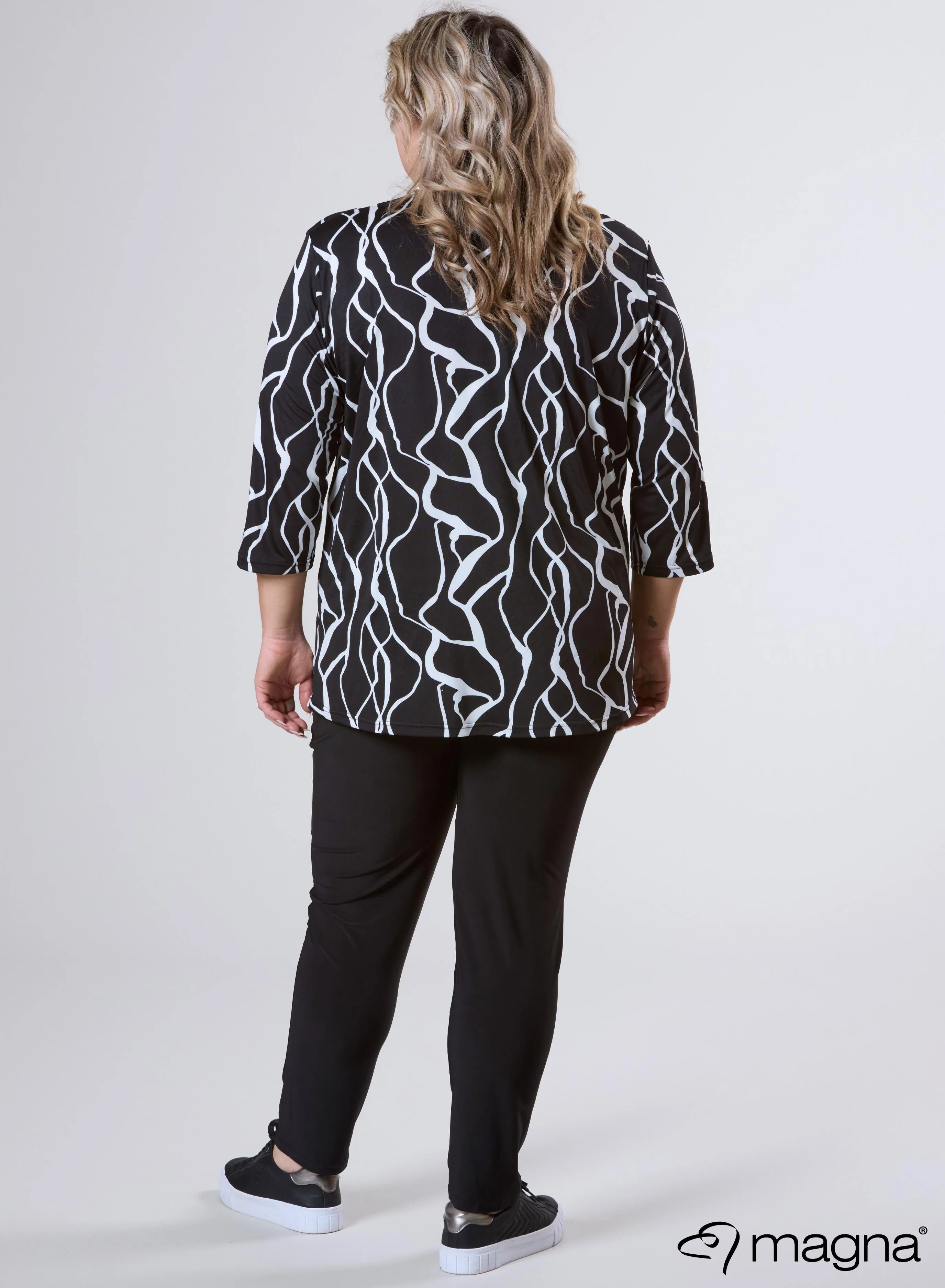 Magna Comfy Button Flap Tunic Simple Lines Black & White