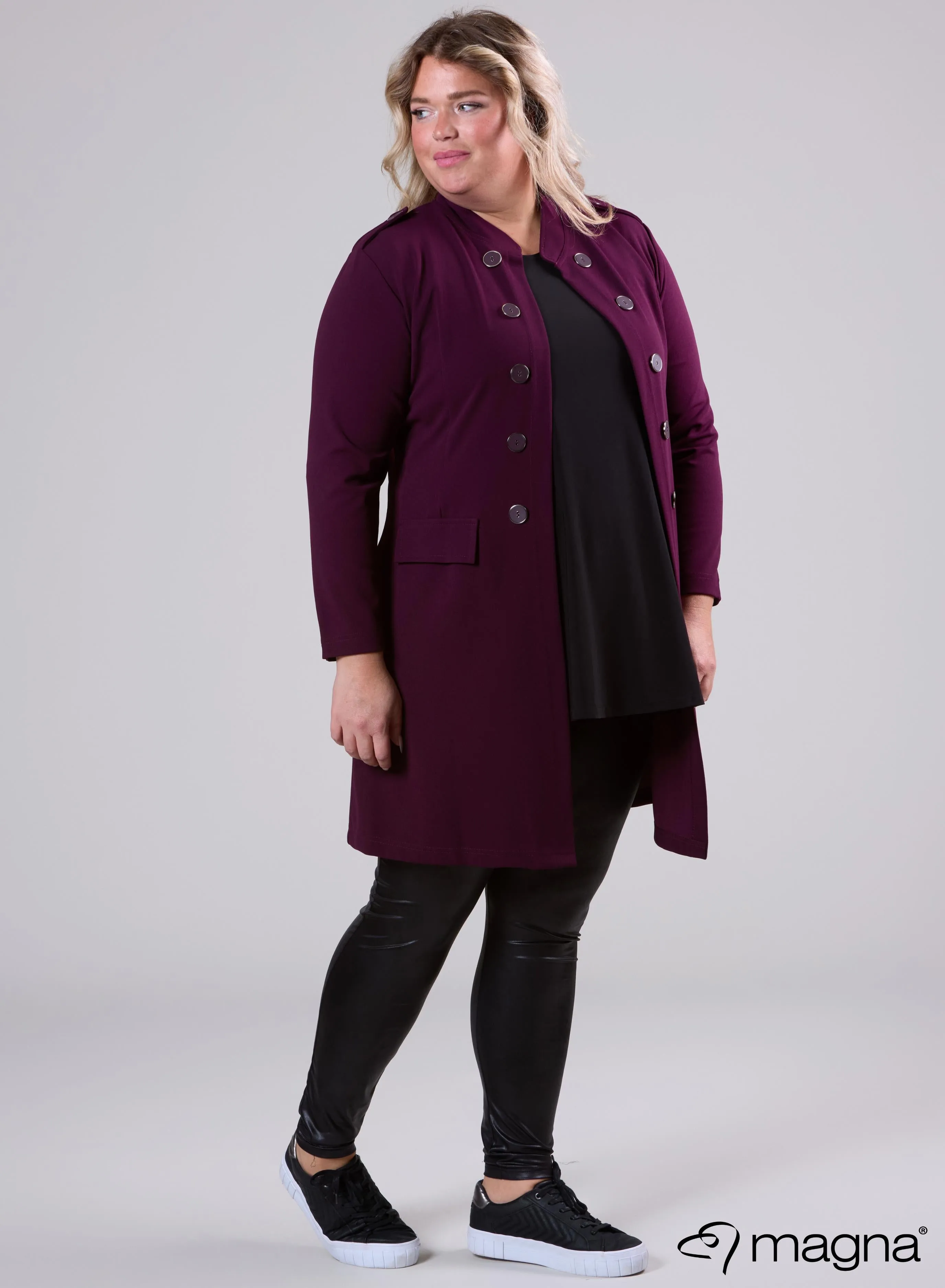 Magna Open Blazer With Button Details Plum
