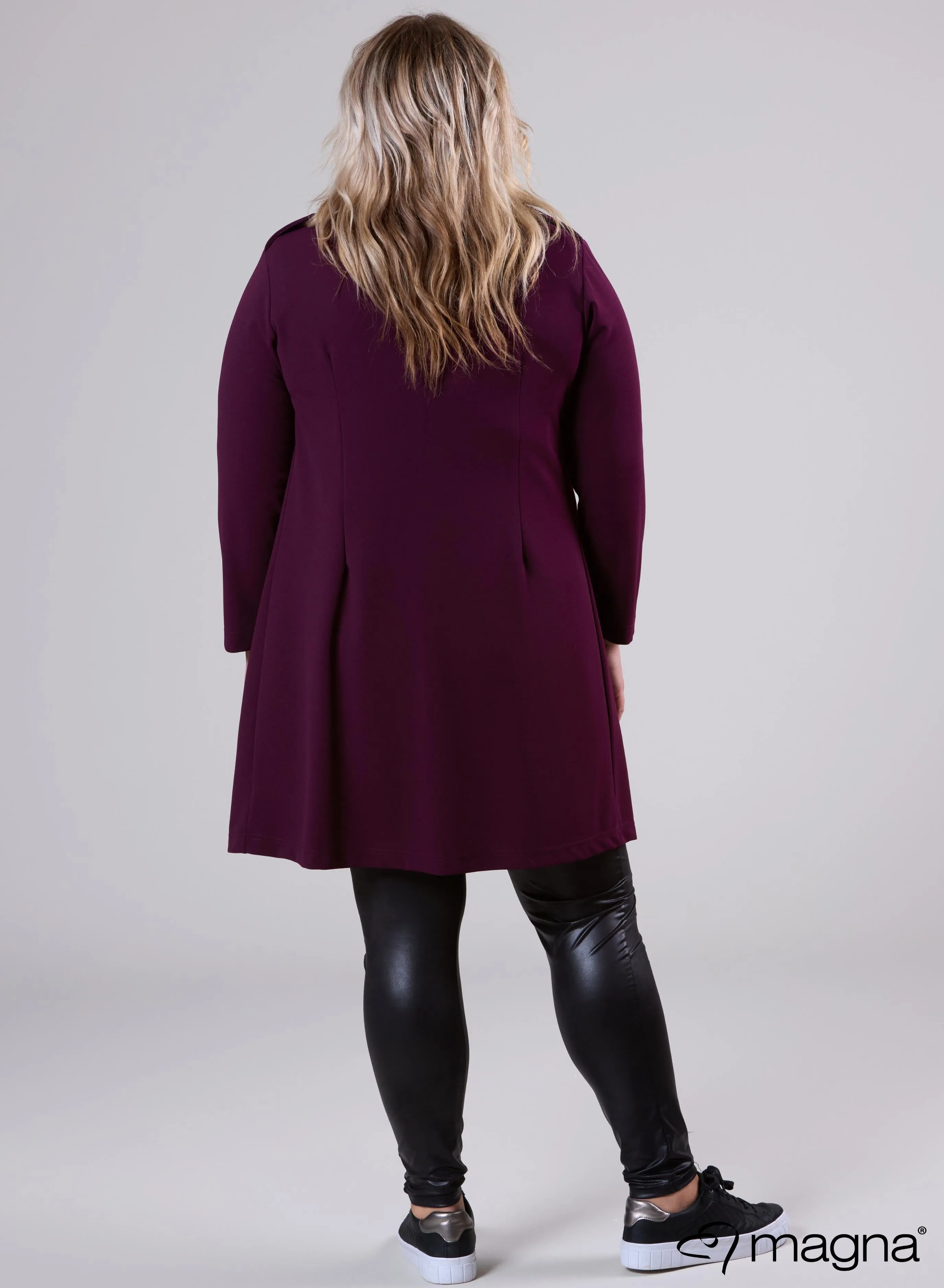Magna Open Blazer With Button Details Plum