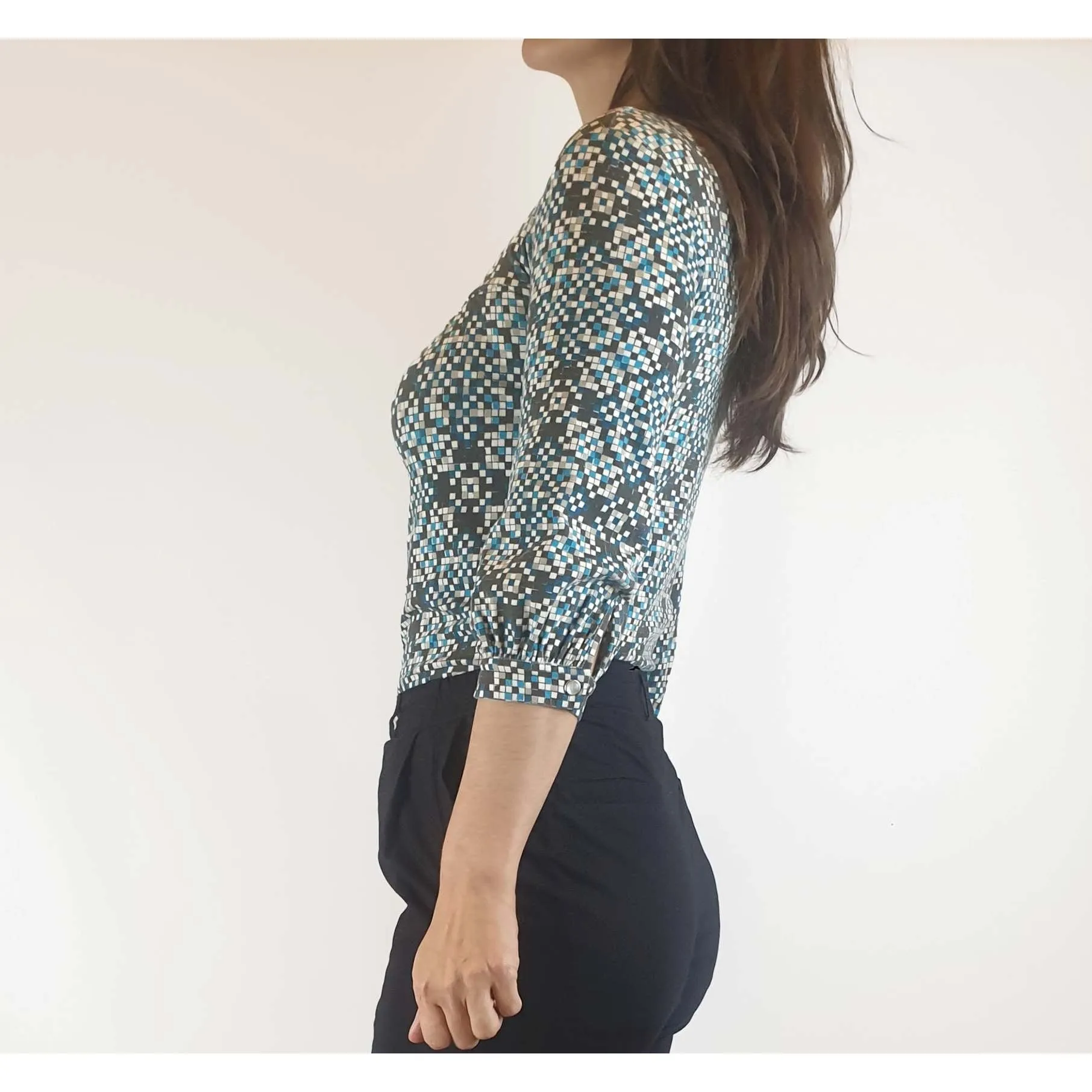 Obus preloved blue print top size 1 (best fits size 8)