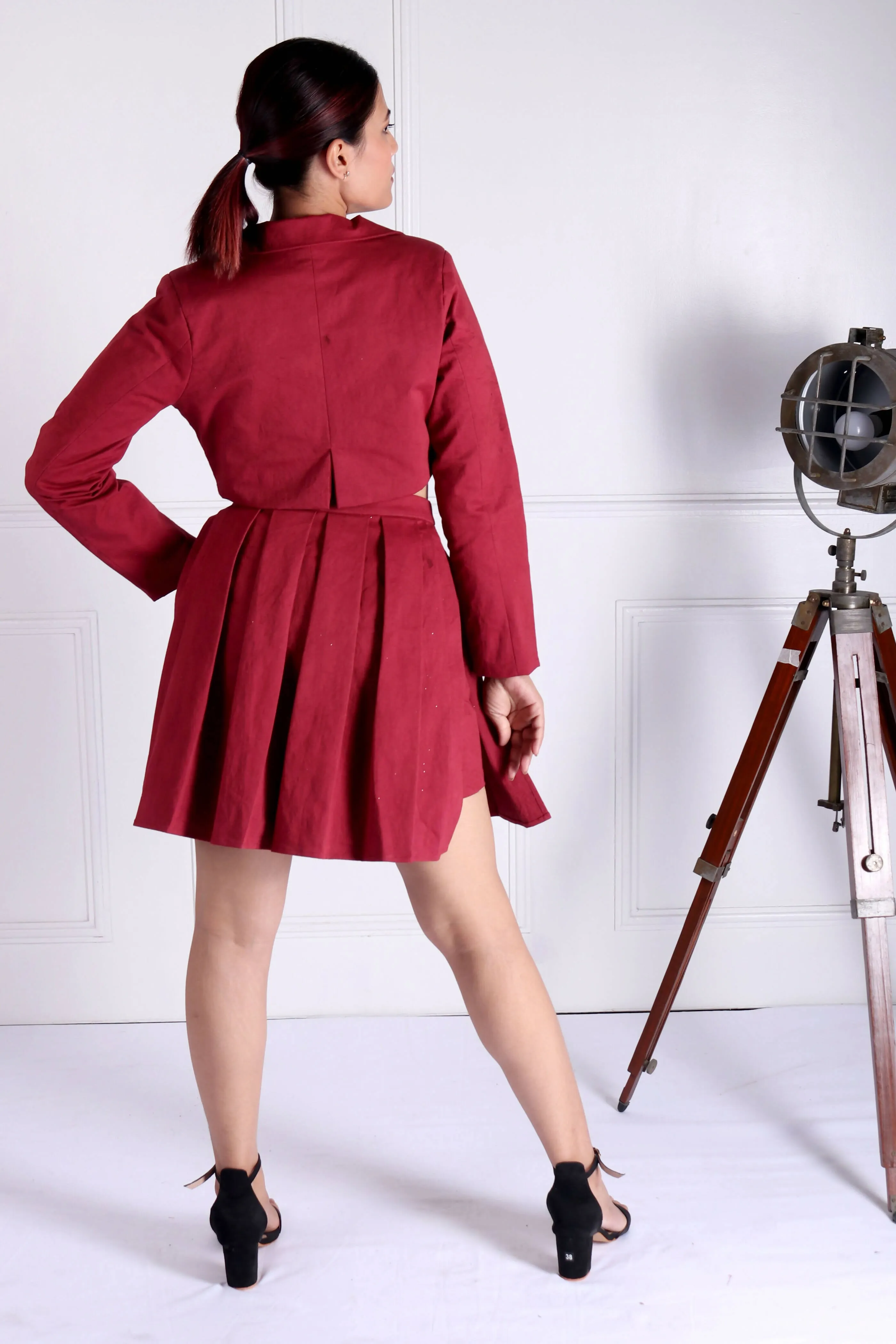 Olivia Hibiscus Red Crop Blazer