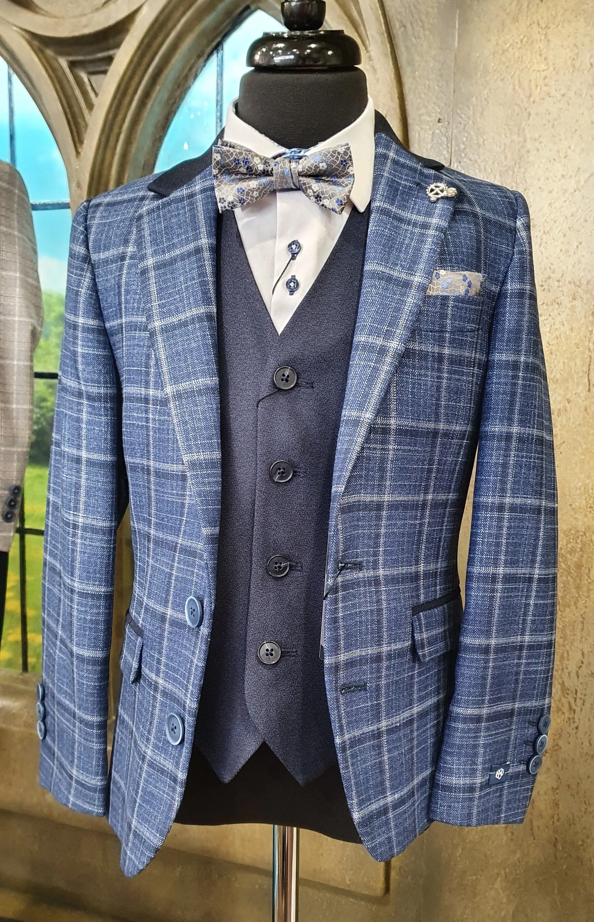 SALE 1880 Club Boys Dark Navy Check Blazer:- 112 15142 27 Age 5, 6 & 7