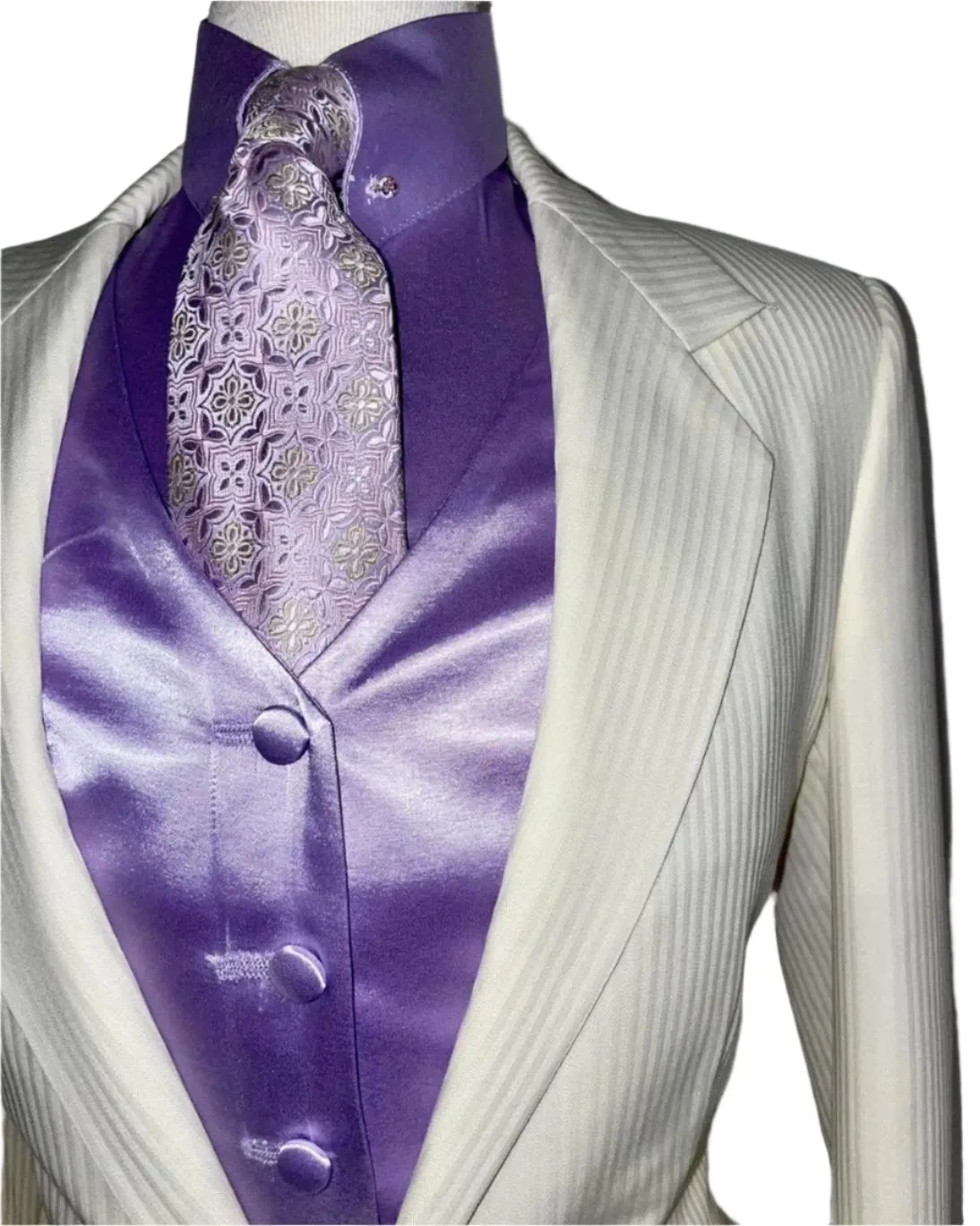 Show Season, Ladies Day Suit