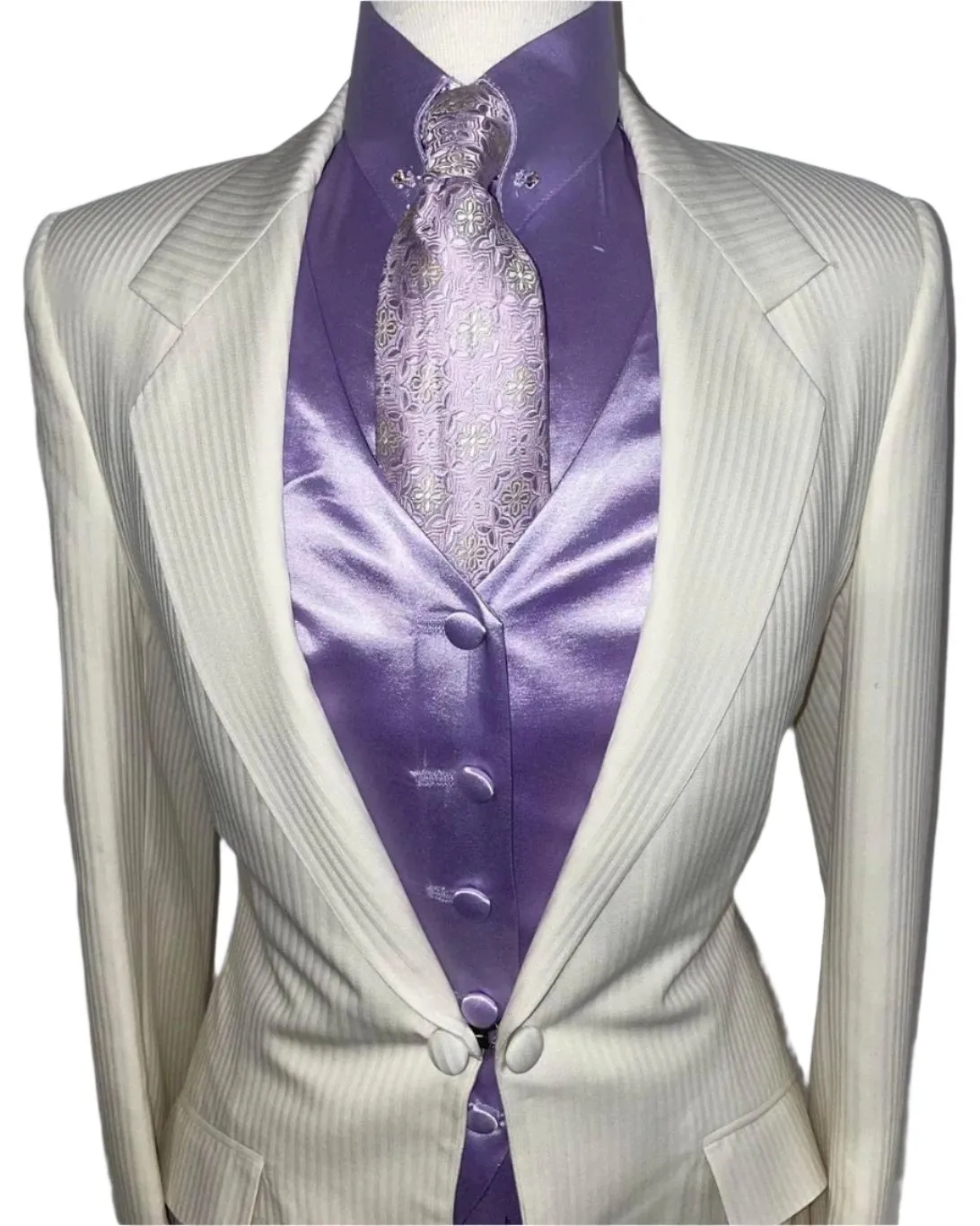 Show Season, Ladies Day Suit