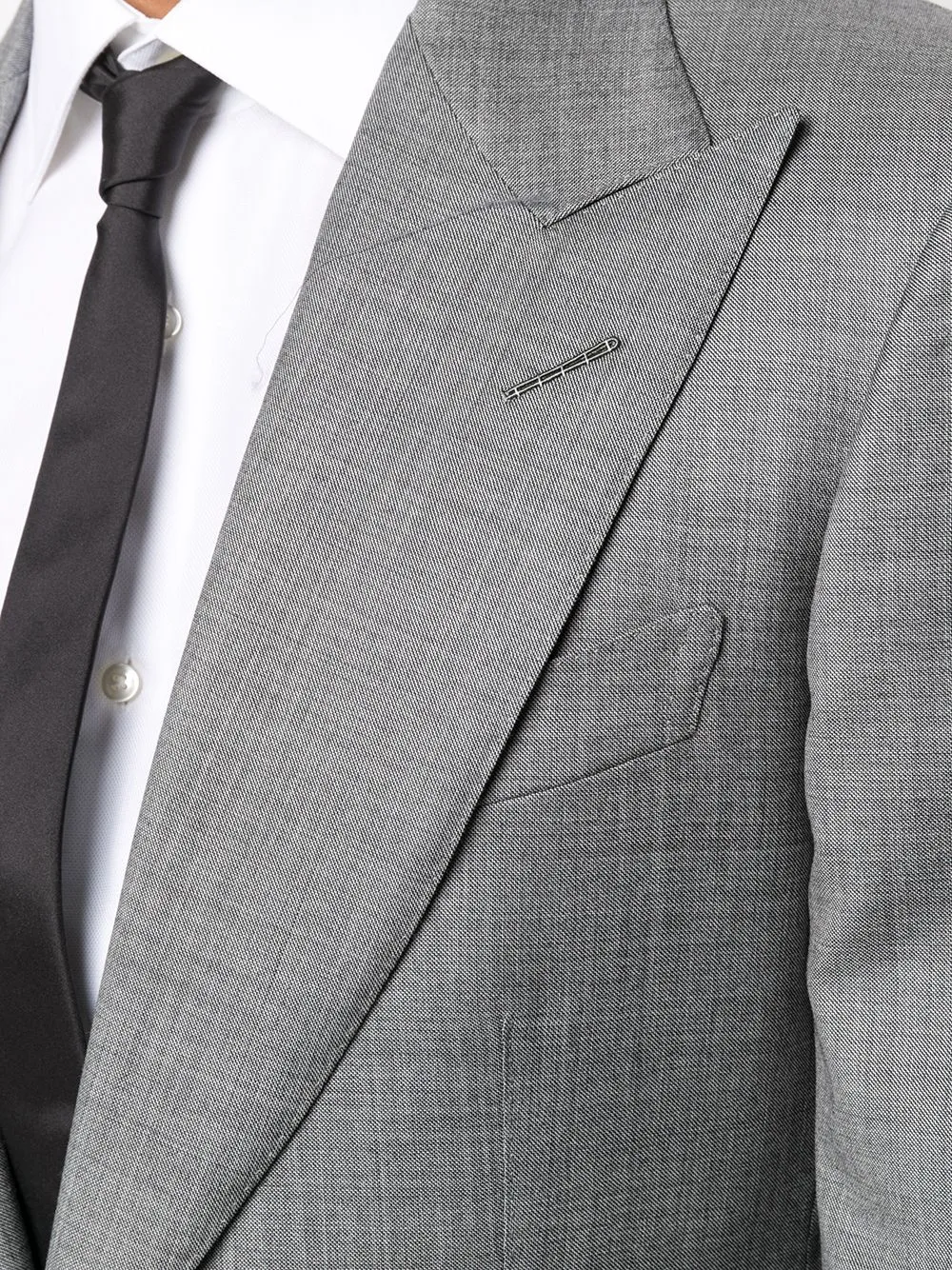 Single-breasted suit