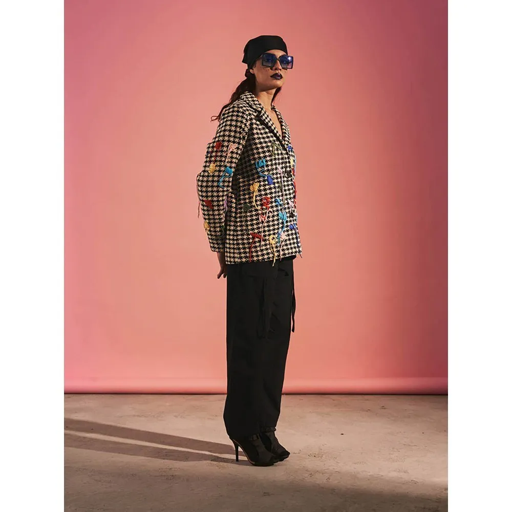 SPACE Black Embroidered Andromeda-Blazer