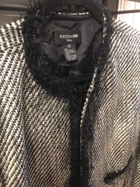 Tweed Blazer ,size14P  #3071