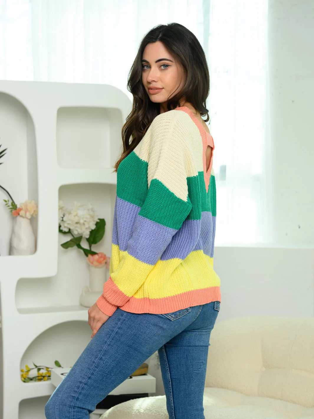 WOMEN'S LONG SLEEVE V-NECK COLORBLOCK SWEATER