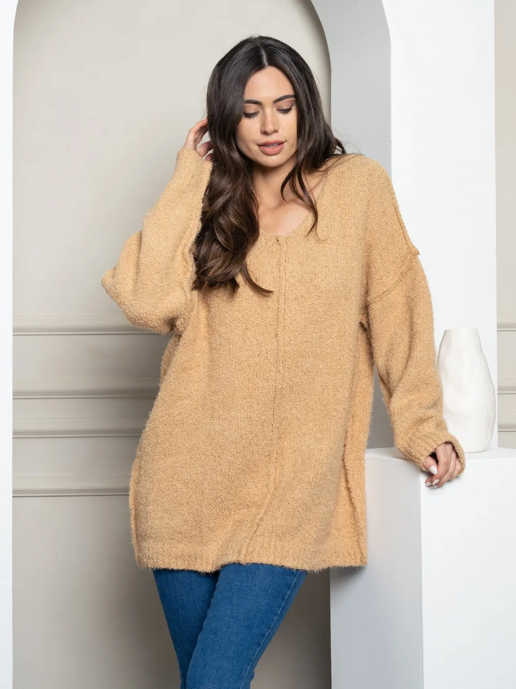 WOMEN'S OVERSIZED V-NECK PULLOVER SWEATER