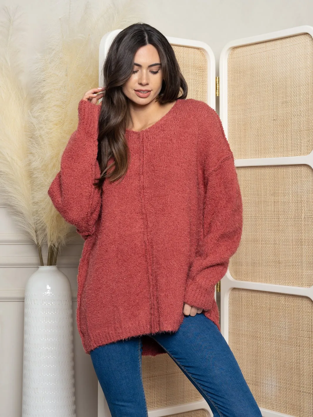 WOMEN'S OVERSIZED V-NECK PULLOVER SWEATER