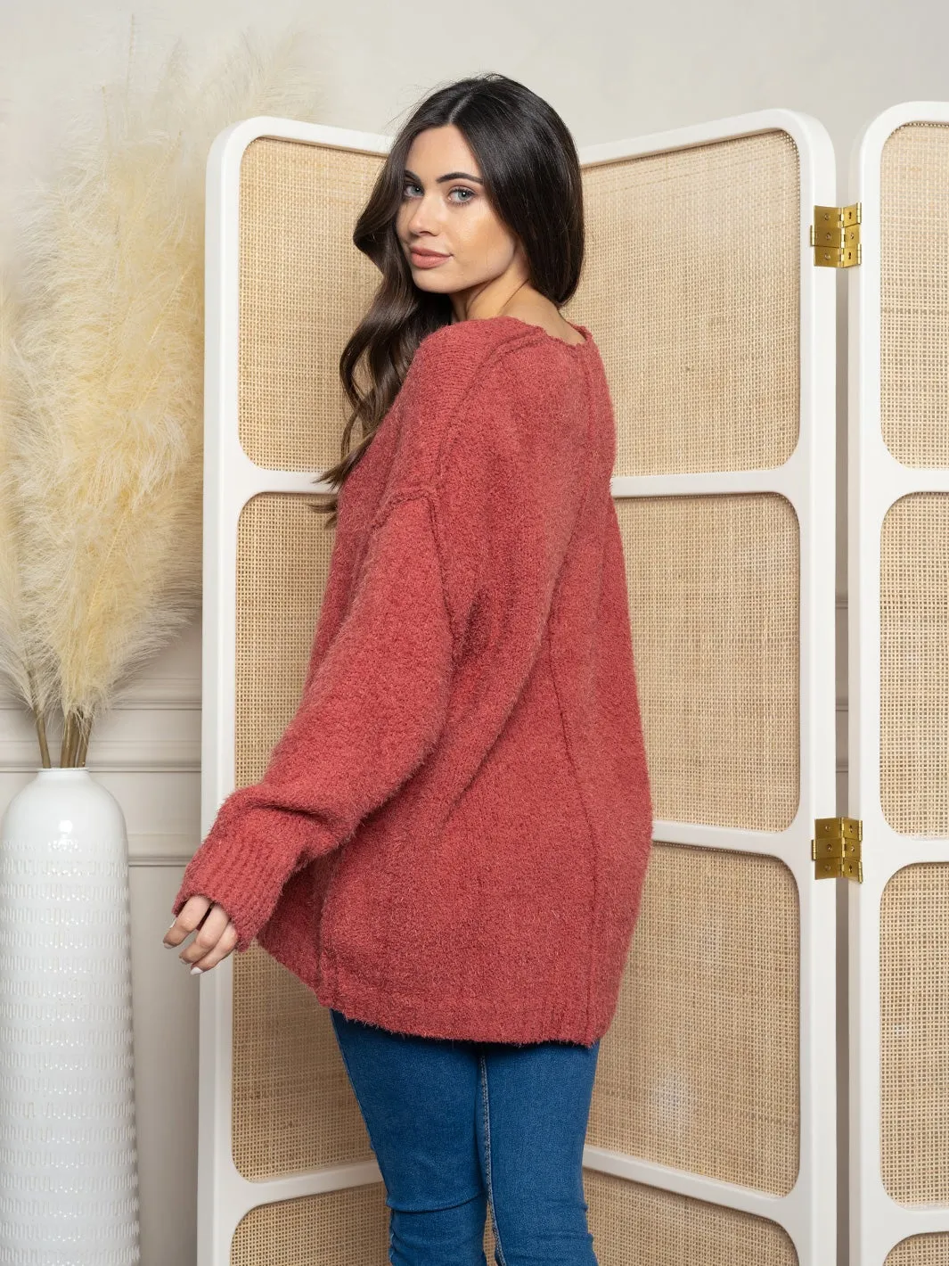 WOMEN'S OVERSIZED V-NECK PULLOVER SWEATER